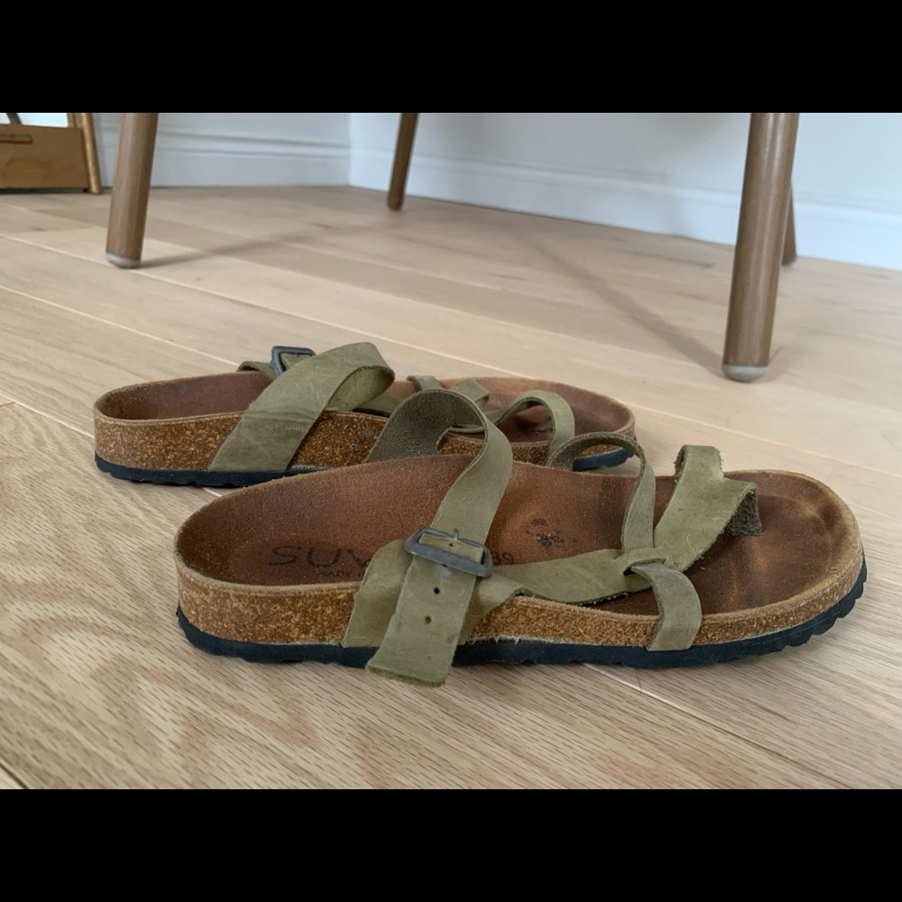 Spanish sandals size US 8/ Euro 39